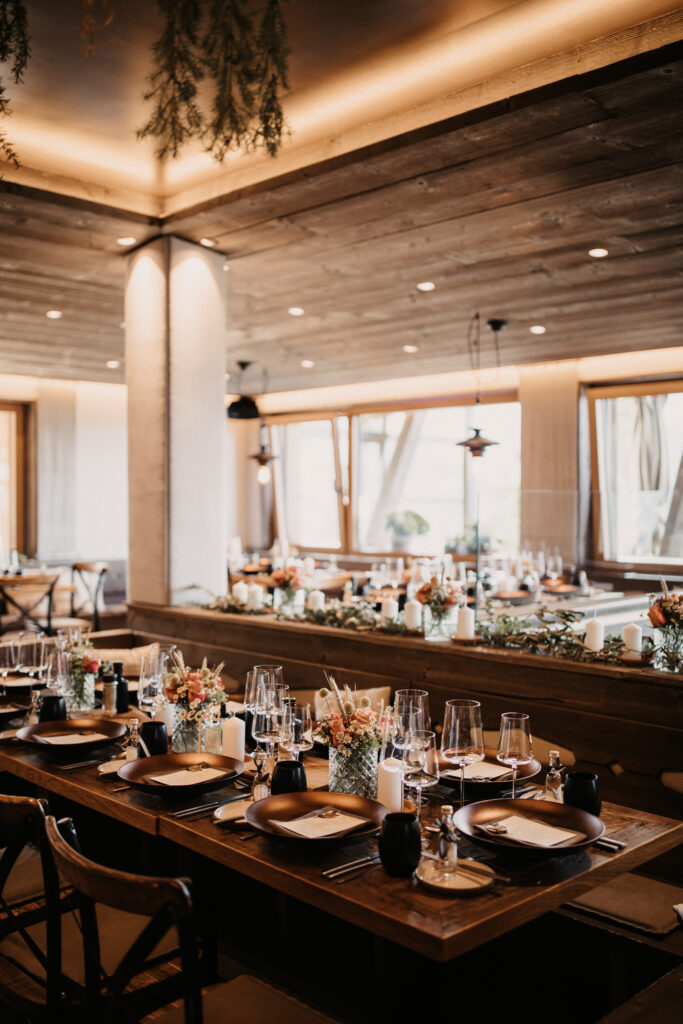 Tom Almhütte - Hochzeit in Österreich, Salzburg, Wedding Planner Manuela Iliev